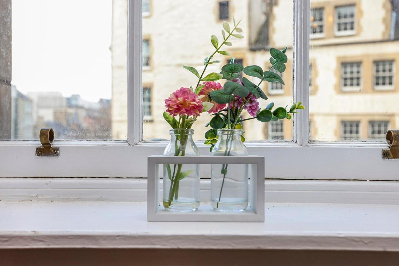 Joivy 1 Bed Flat, Heart Of Grassmarket 爱丁堡 外观 照片